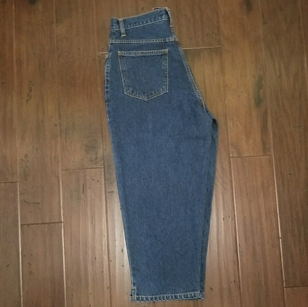 Halston Capri jeans - Picture 1 of 6